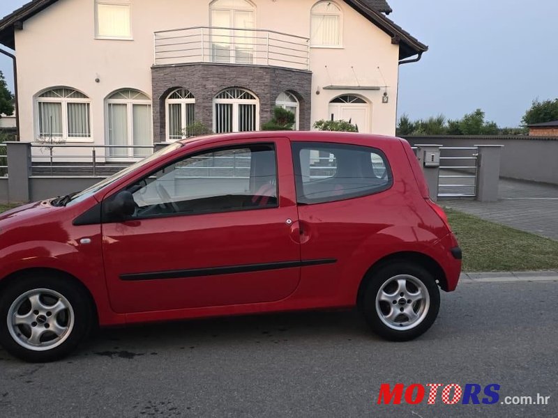 2008' Renault Twingo 1,2 photo #4