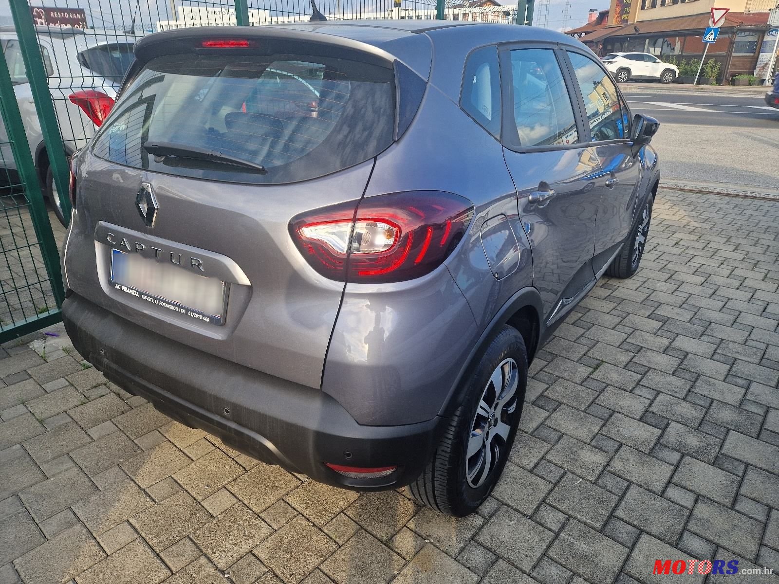 2018' Renault Captur Tce photo #6