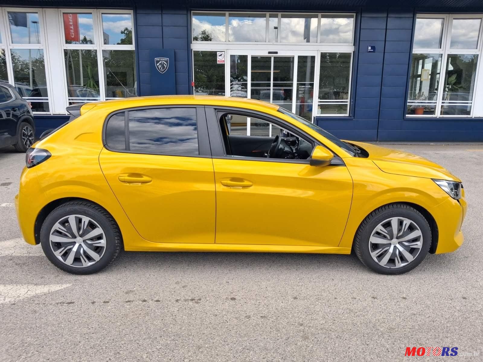 2020' Peugeot 208 1,5 Bluehdi photo #1