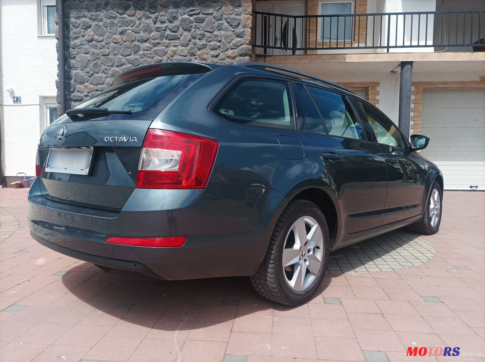 2015' Skoda Octavia Combi photo #4