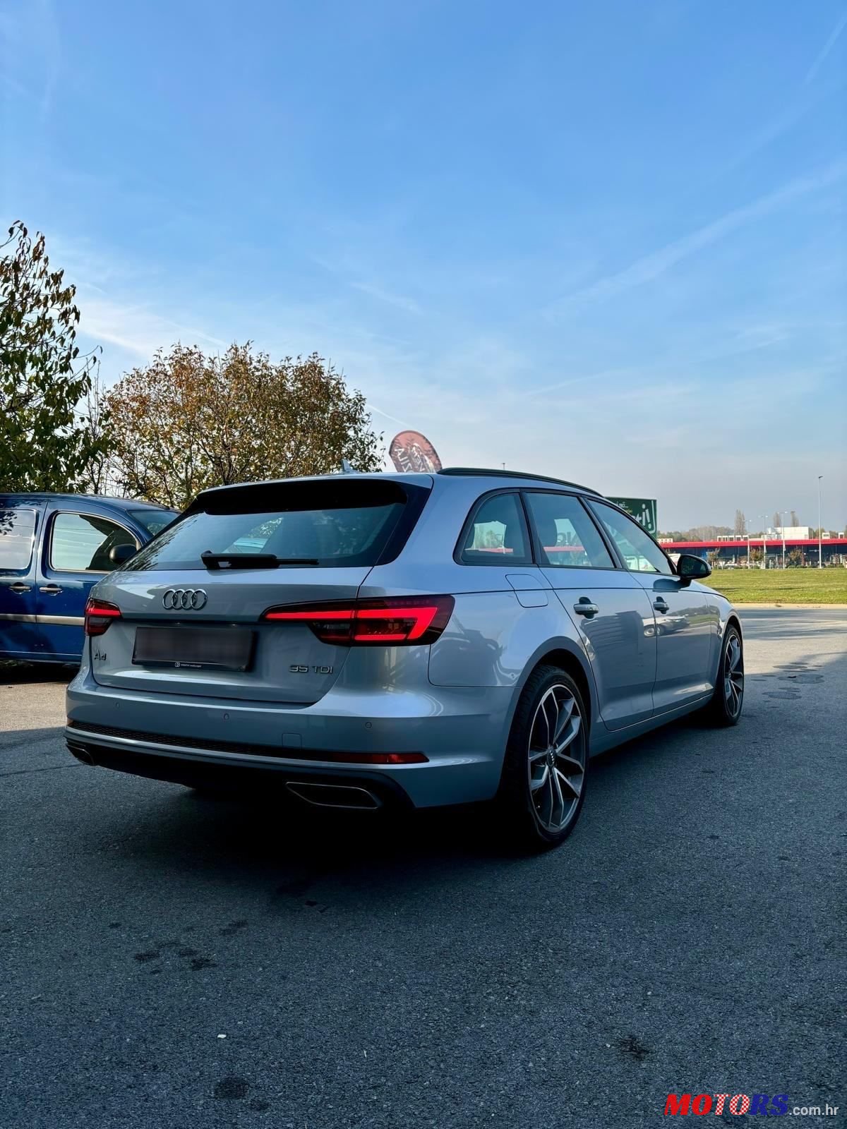 2019' Audi A4 Avant photo #4