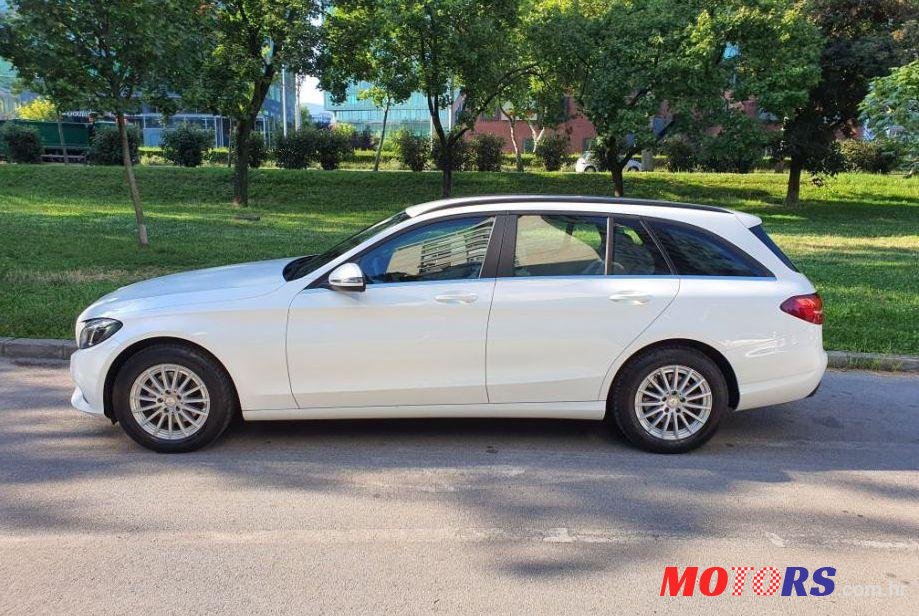 2017' Mercedes-Benz C-Klasa T-Model 220 D T photo #1