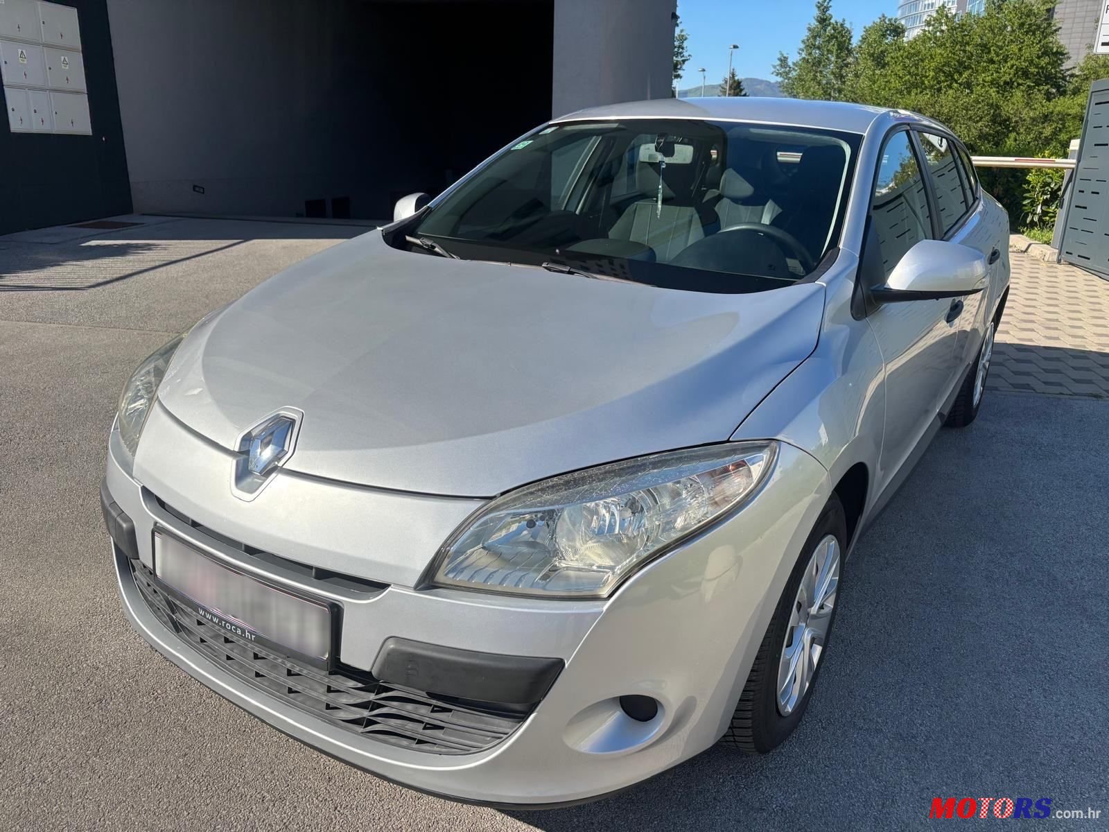 2010' Renault Megane Grandtour 1,6 16V photo #2