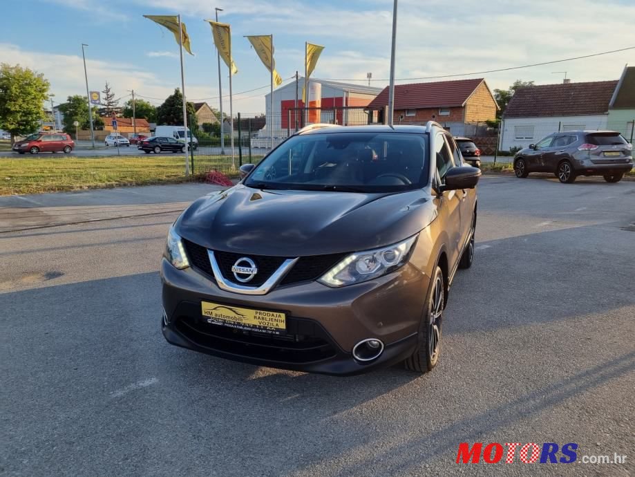 2015' Nissan Qashqai photo #2