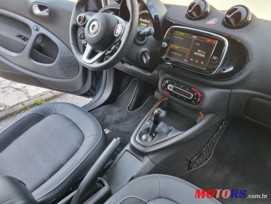 2021' Smart Eq Fortwo 82 Ks. photo #5