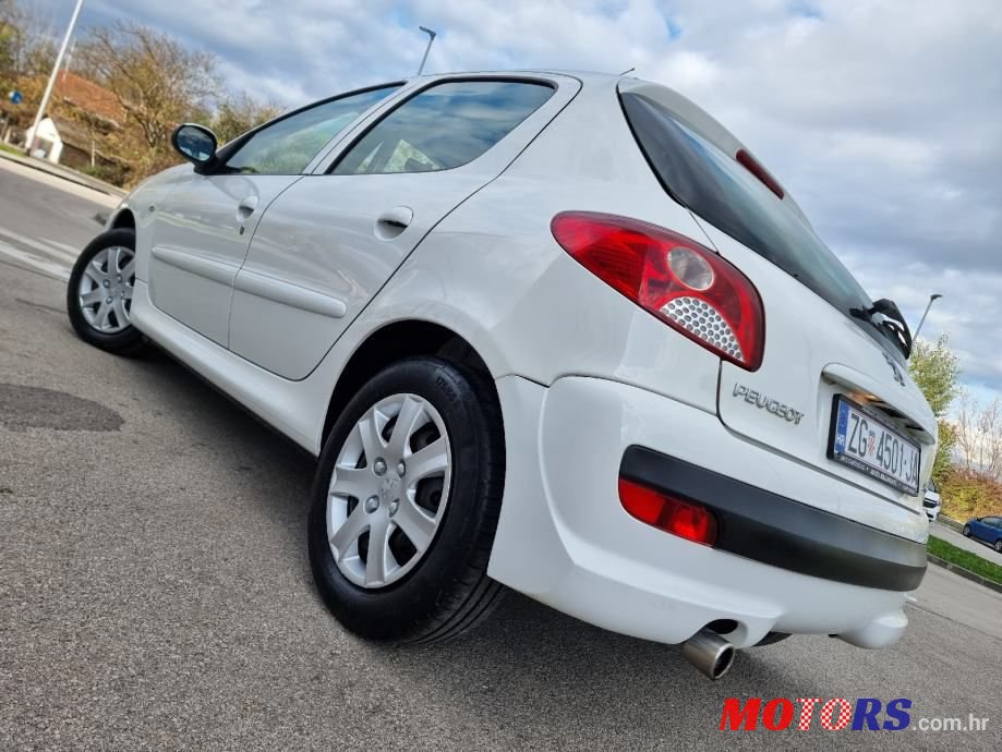 2010' Peugeot 206 1,4 photo #4