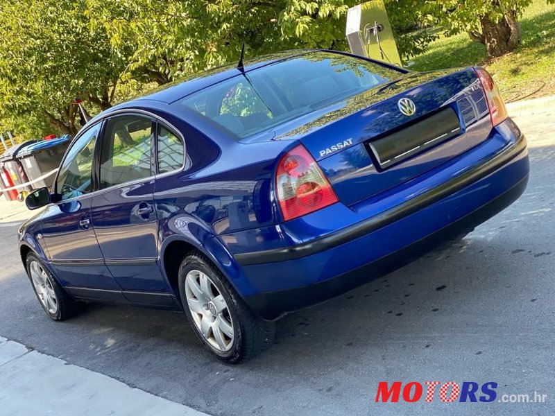 2001' Volkswagen Passat 1,9 Tdi photo #3