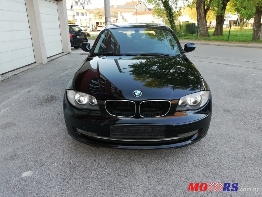 2010' BMW Serija 1 116D photo #5