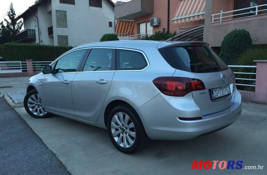 2012' Opel Astra Karavan 1,7 Cdti photo #1