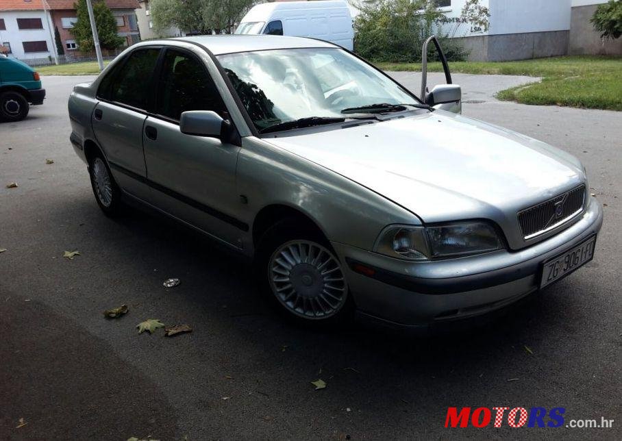 1999' Volvo S40 1,9 Td photo #2