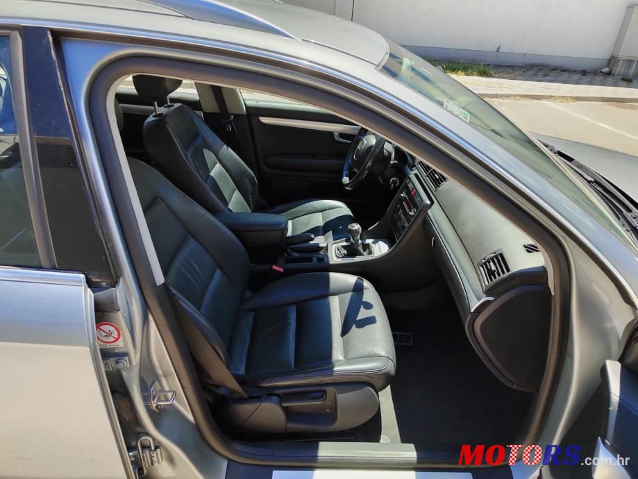 2005' Audi A4 Avant photo #3