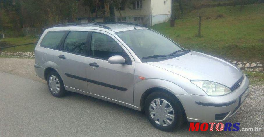 2004' Ford Focus Karavan photo #1