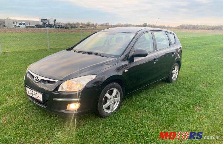 2008' Hyundai I30 1,6 Crdi photo #1