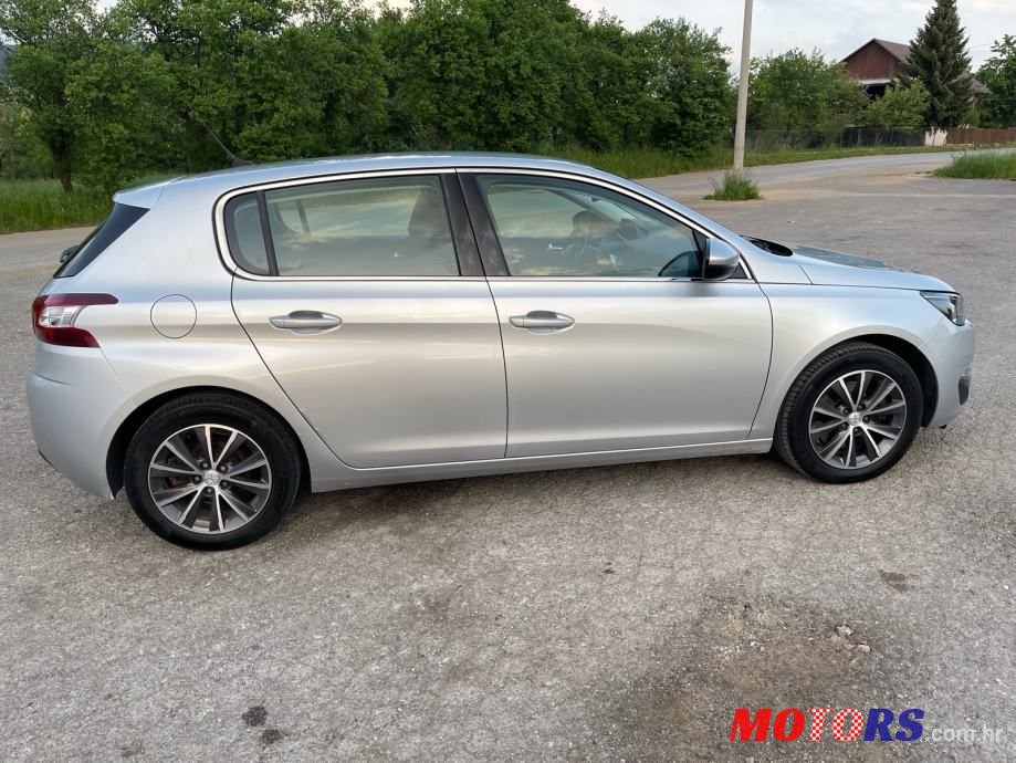 2014' Peugeot 308 2,0 photo #6