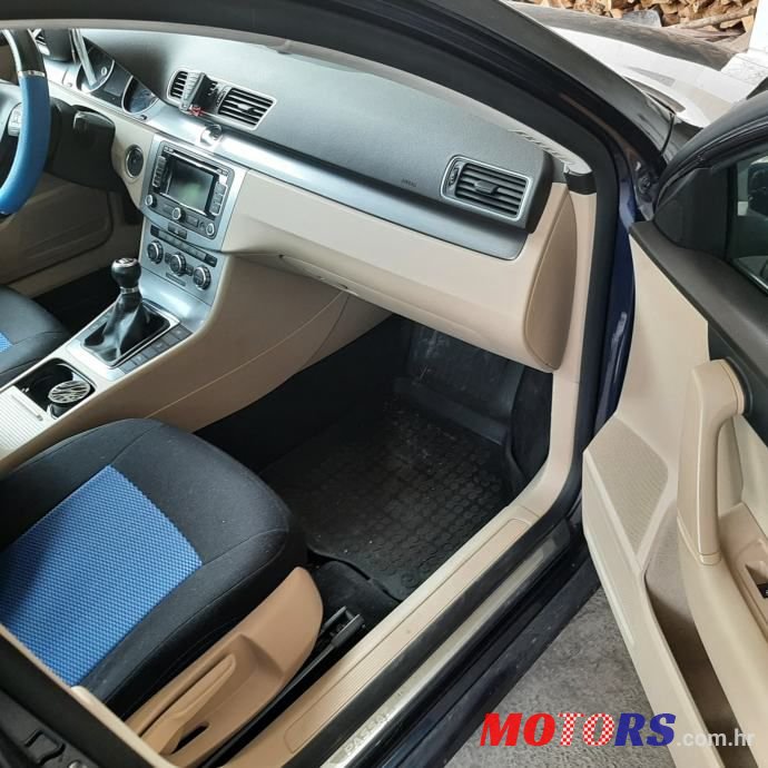 2012' Volkswagen Passat 1,6 Tdi photo #5