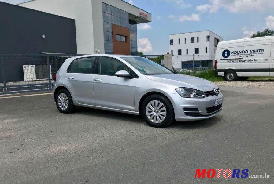 2013' Volkswagen Golf VII 1,6 Tdi Bmt photo #1