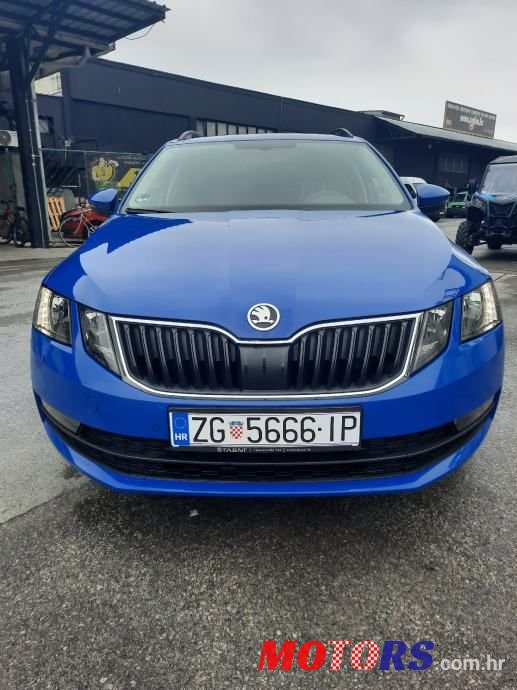 2019' Skoda Octavia Combi photo #1