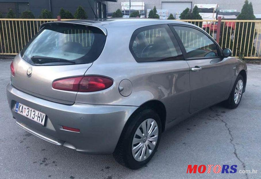 2007' Alfa Romeo 147 1,9 Jtd 120 photo #1