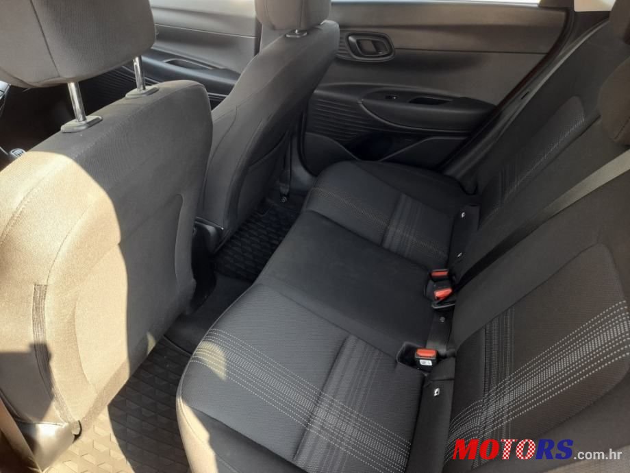 2022' Hyundai Bayon 1,2 Mpi photo #4