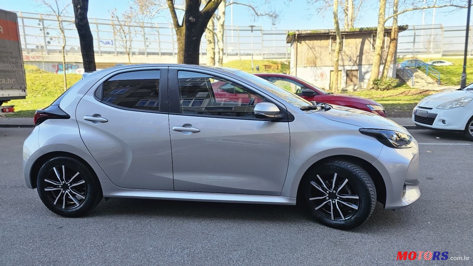 2022' Toyota Yaris 1,5 photo #3