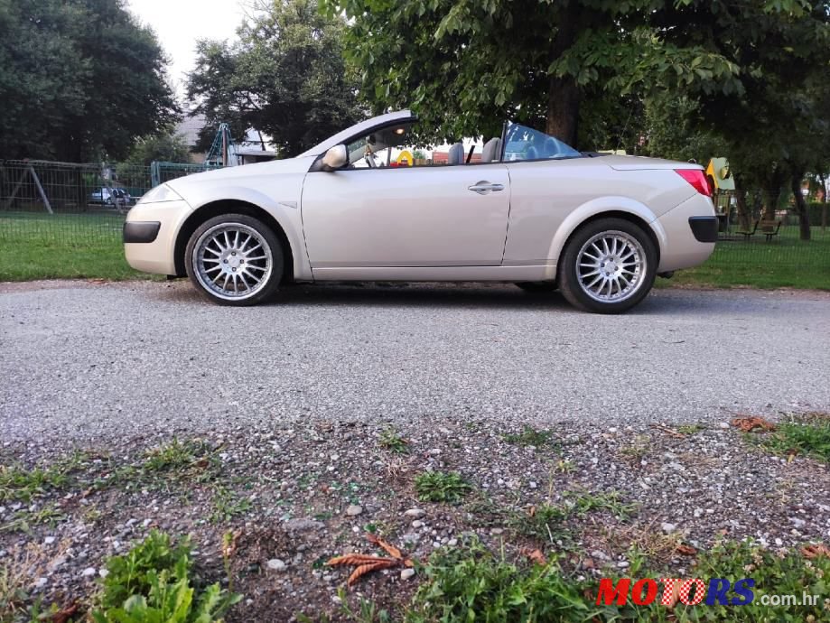 2005' Renault Megane 1,6 16V photo #1