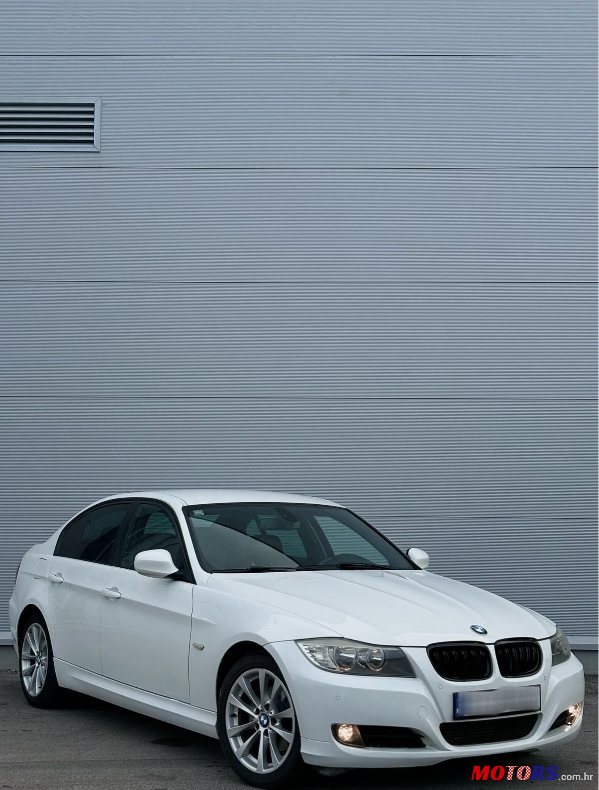 2011' BMW Serija 3 320D photo #1