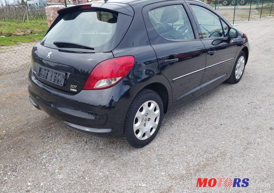 2011' Peugeot 207 1,6 Hdi photo #2