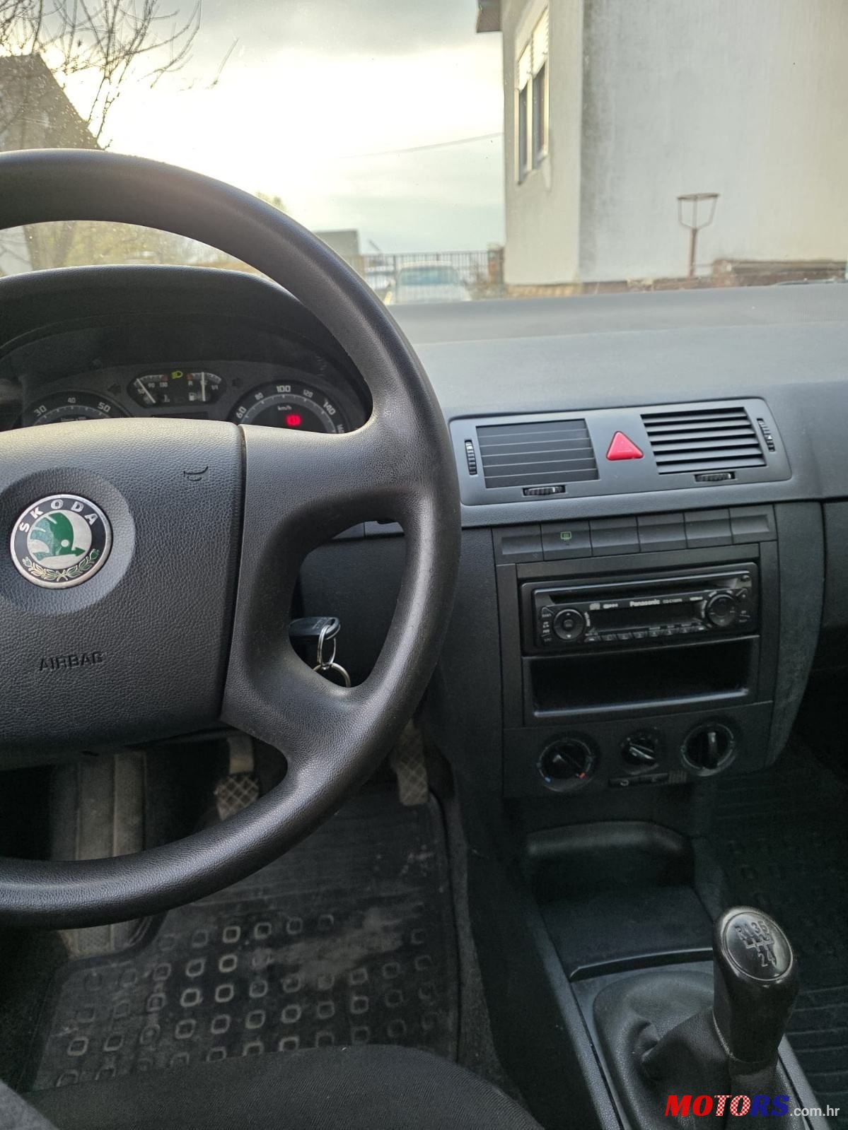 2005' Skoda Fabia Sedan photo #6