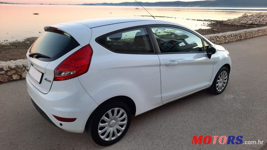 2010' Ford Fiesta 1,2 5 16V photo #5