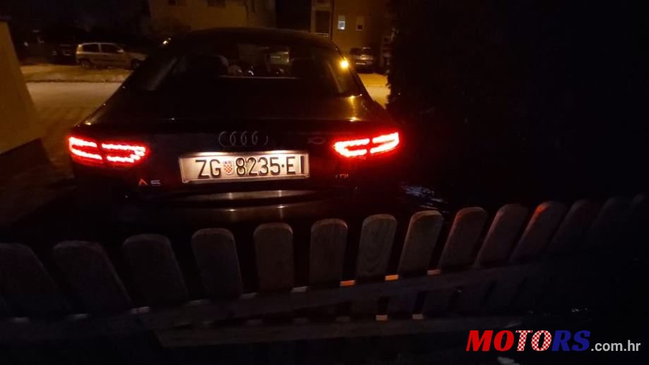 2010' Audi A5 Sportback photo #6