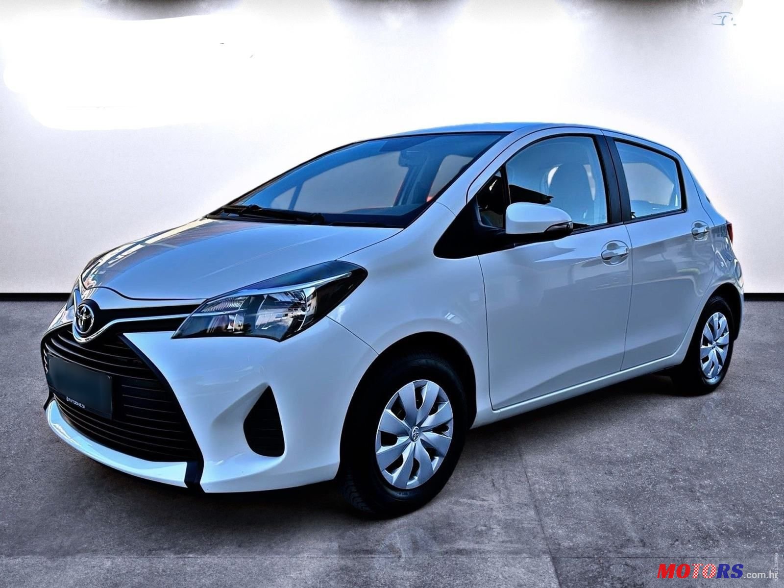 2016' Toyota Yaris 1,0 Vvt-I photo #1