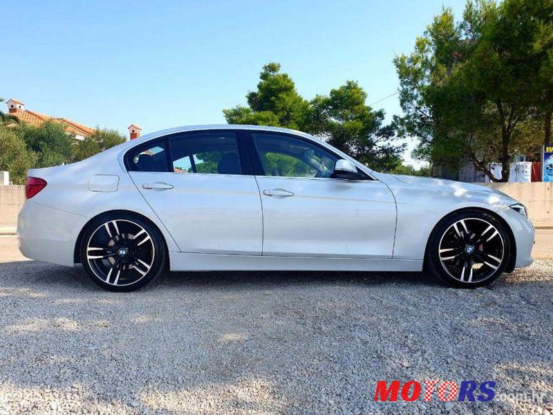 2016' BMW Serija 3 318D photo #1