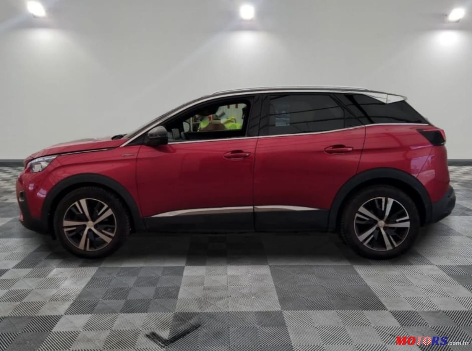 2018' Peugeot 3008 1,2 photo #4