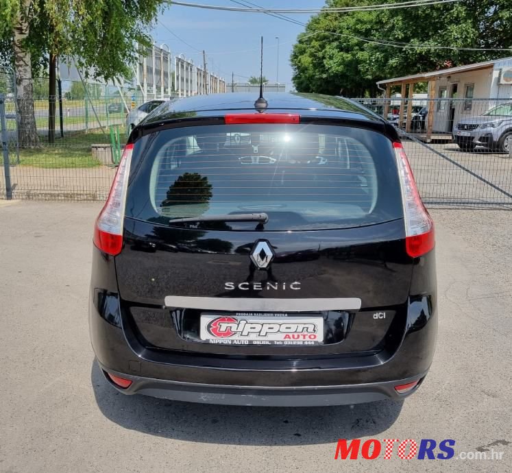 2011' Renault Scenic 1,9 Dci photo #5