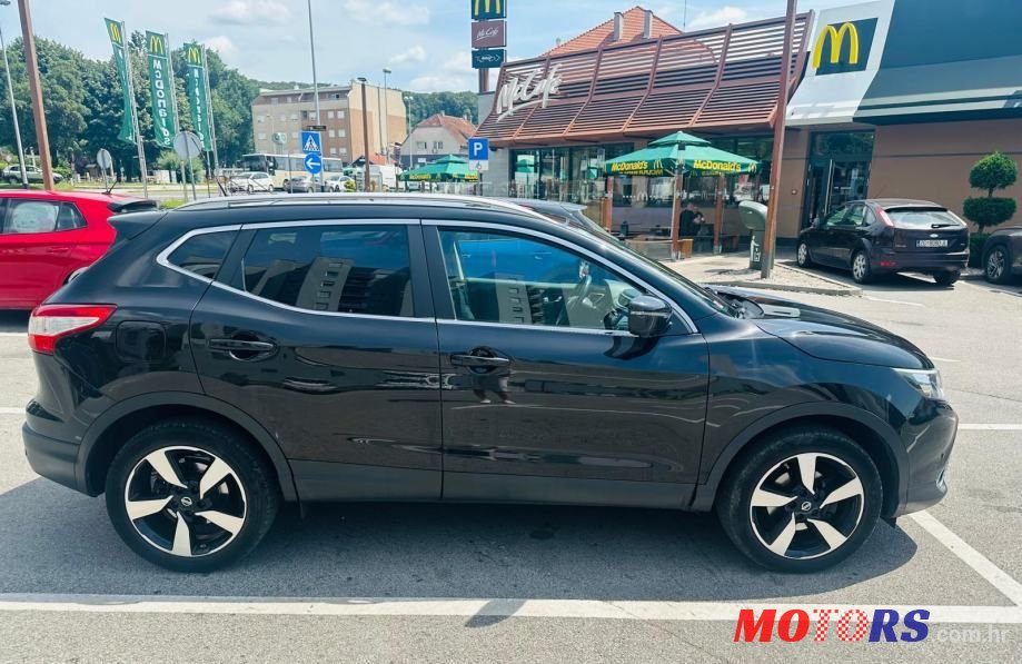 2015' Nissan Qashqai 1,6 Dci 360° photo #6