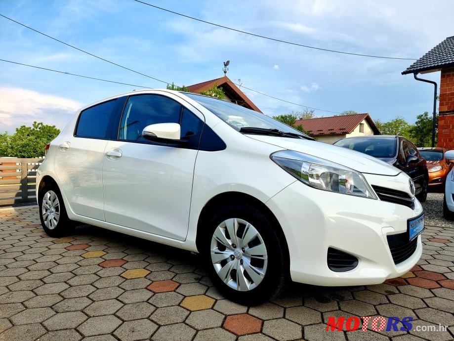 2012' Toyota Yaris 1,0 Vvt-I Sol photo #4