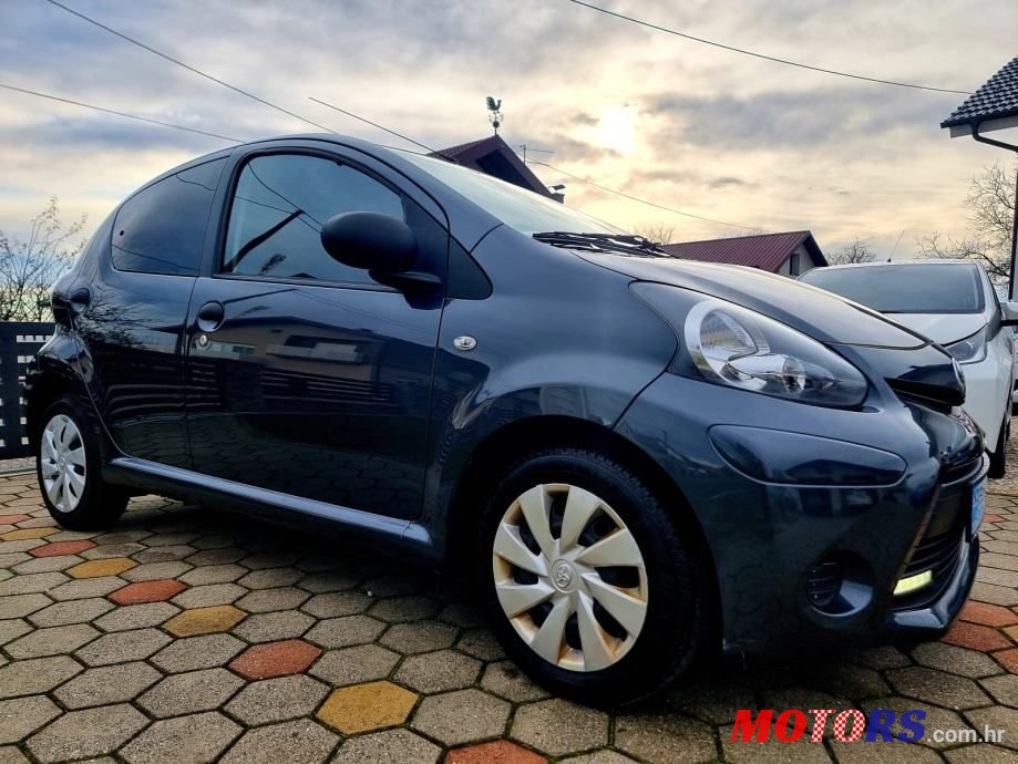 2014' Toyota Aygo 1,0 Vvt-I photo #4