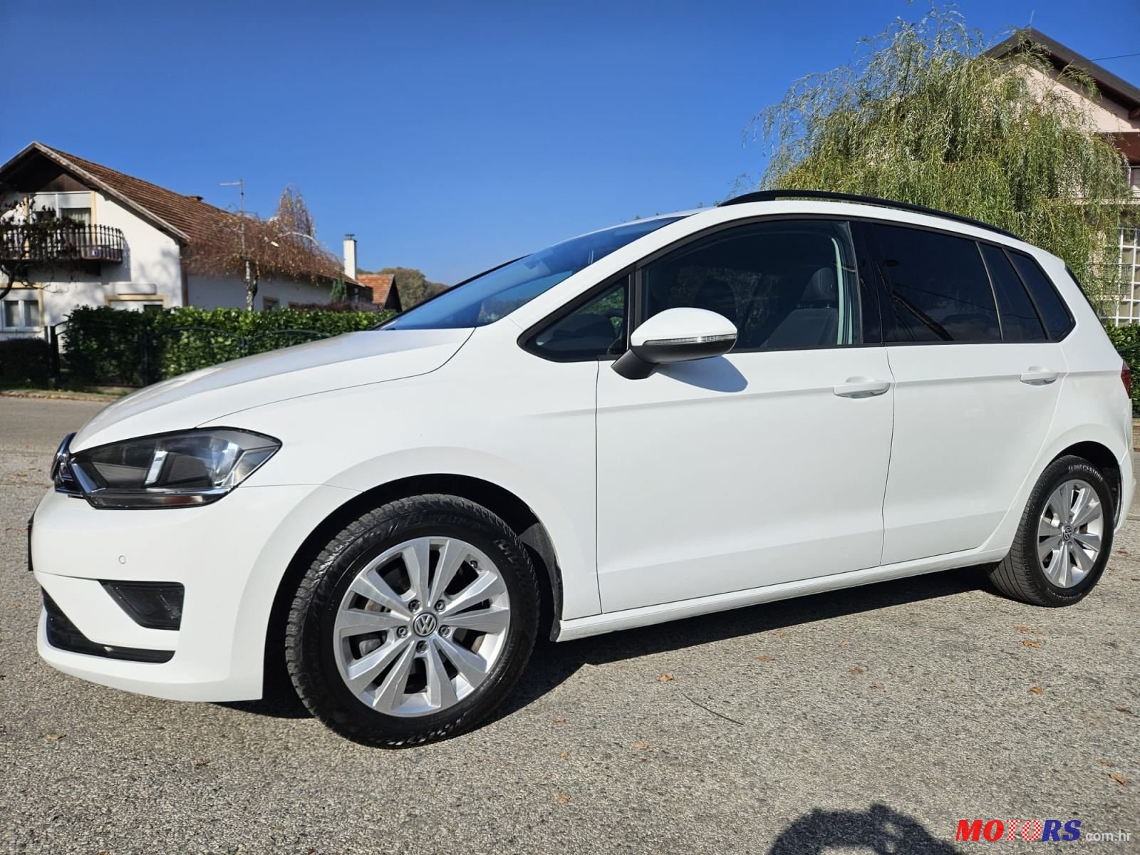 2017' Volkswagen Golf VII photo #2