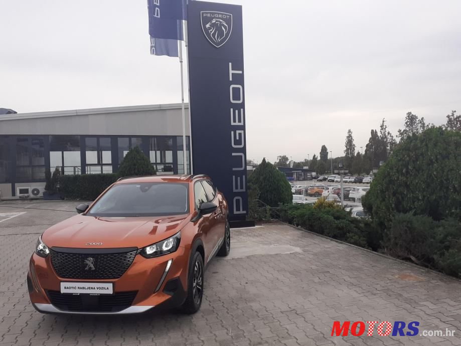 2021' Peugeot 2008 photo #5