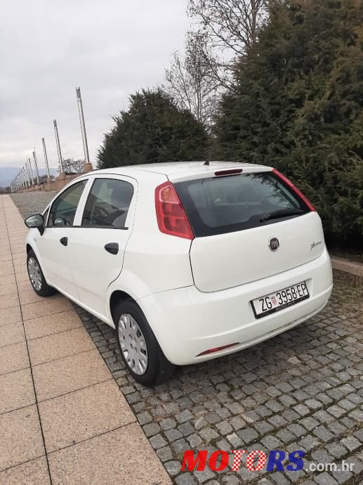 2012' Fiat Grande Punto 1,4 photo #4