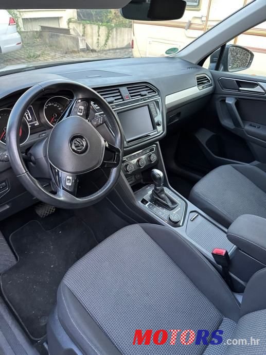 2016' Volkswagen Tiguan 2,0 Tdi Bmt photo #5
