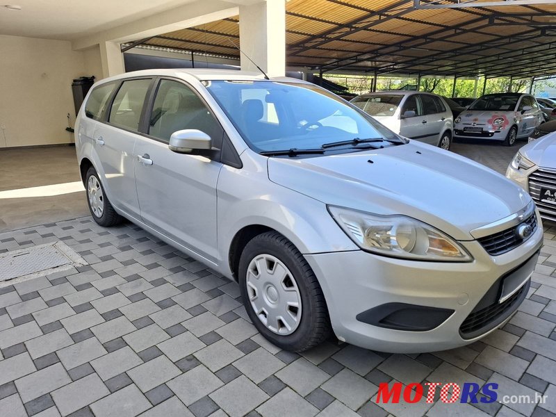 2009' Ford Focus Karavan photo #3