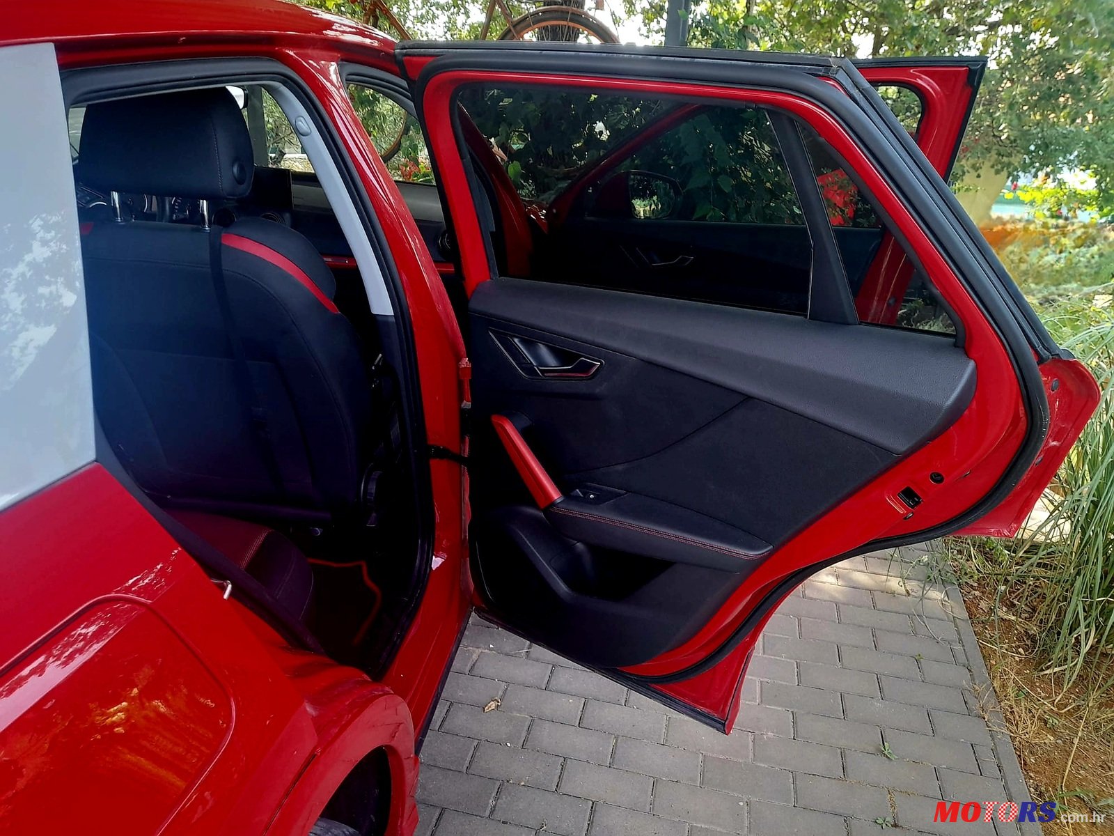 2017' Audi Q2 photo #7