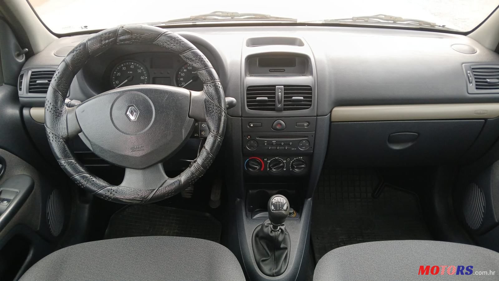 2004' Renault Clio 1,5 Dci photo #3