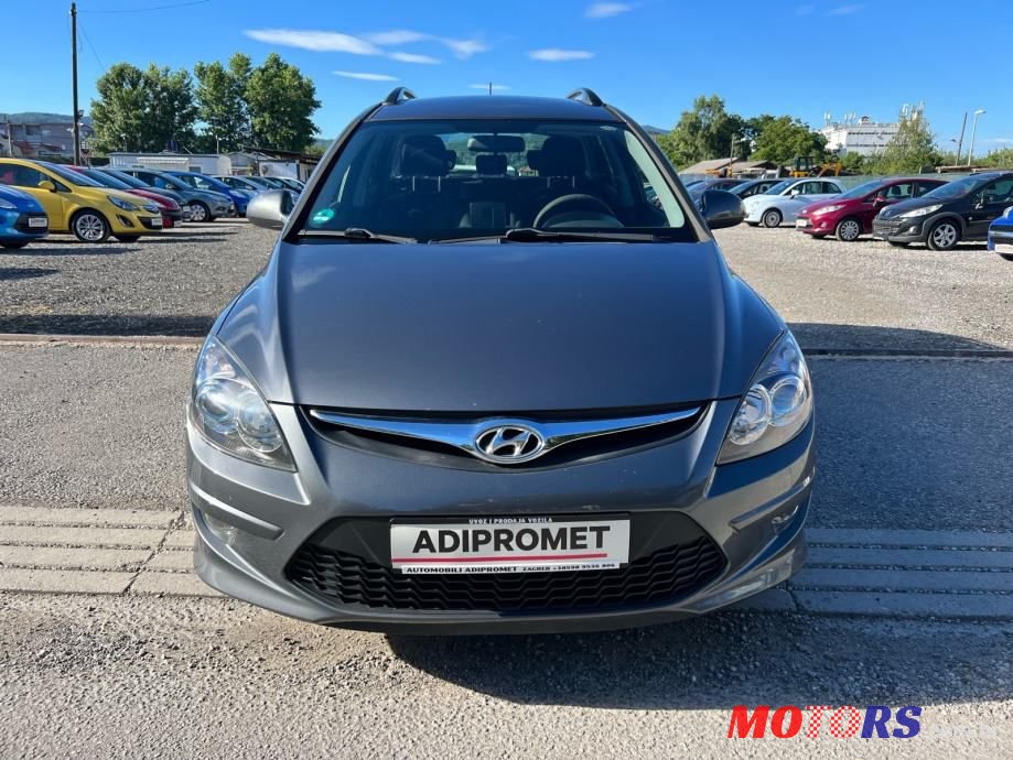 2011' Hyundai i30 photo #3