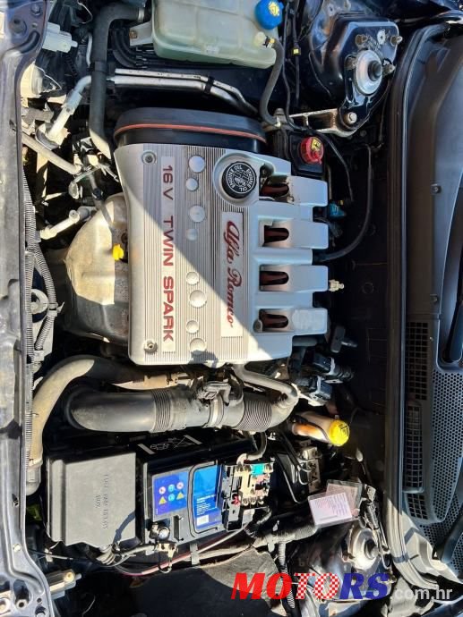 2002' Alfa Romeo 147 photo #6