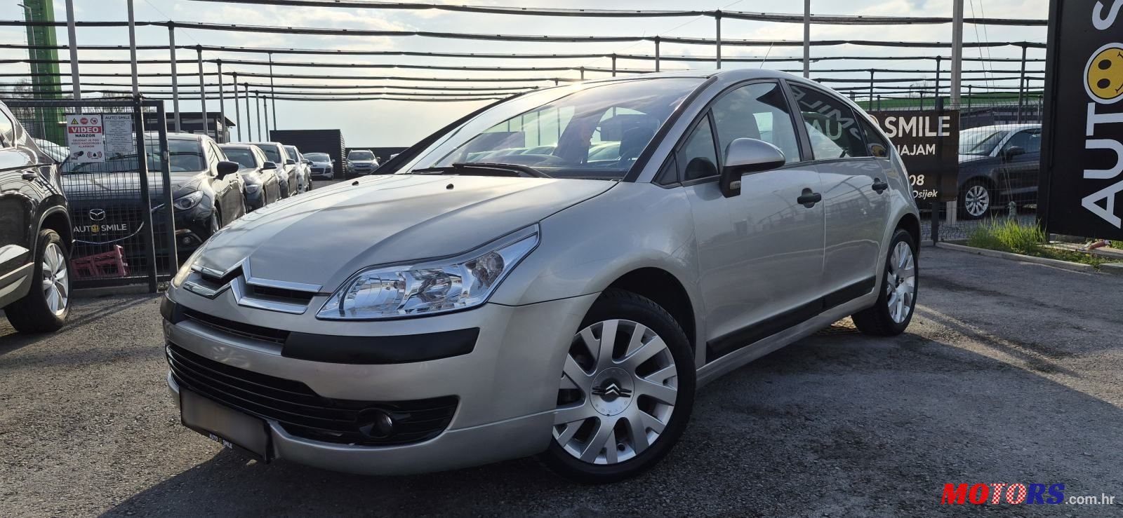 2008' Citroen C4 1,6 I 16V photo #1