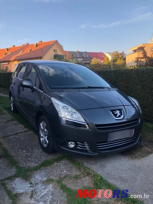 2010' Peugeot 5008 1,6 Hdi photo #1