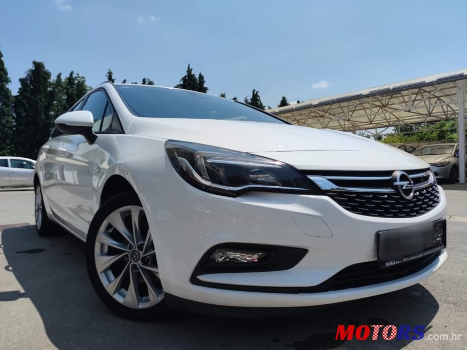 2016' Opel Astra Karavan photo #3