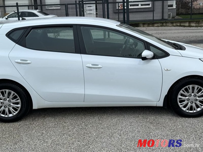 2013' Kia Ceed 1,4 Crdi Ex photo #4